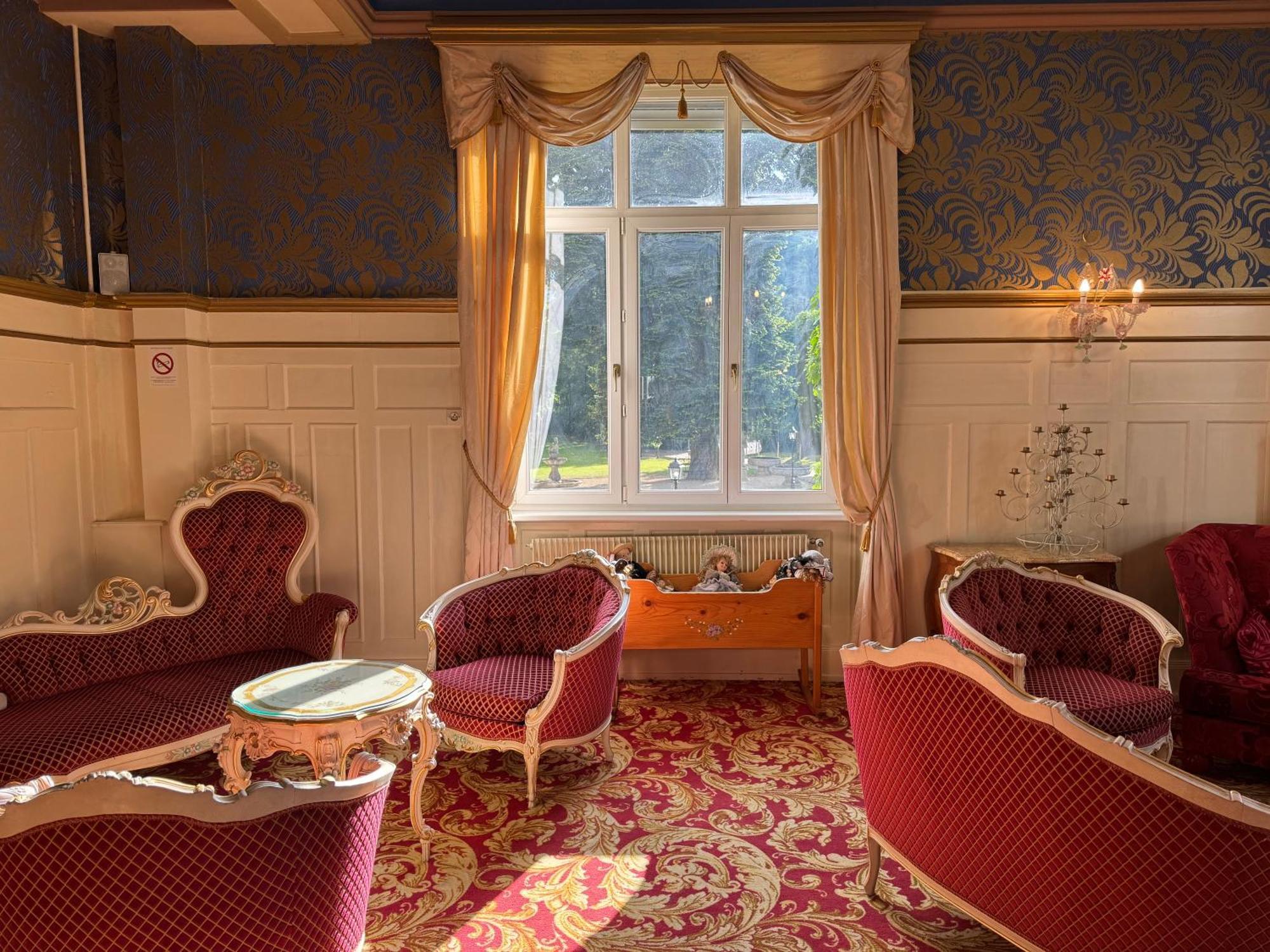 Hotel Restaurant Du Parc Thann Exteriör bild